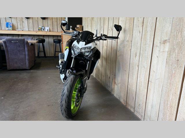 kawasaki - z900