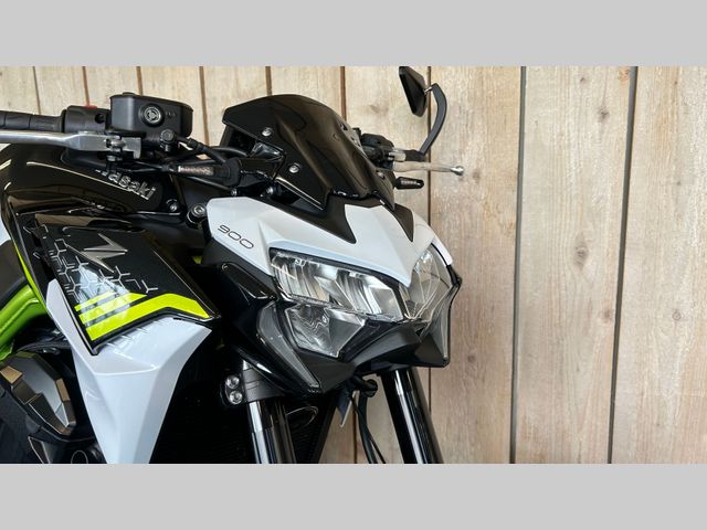 kawasaki - z900