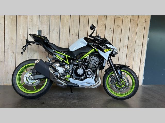 kawasaki - z900