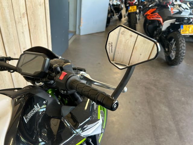 kawasaki - z900