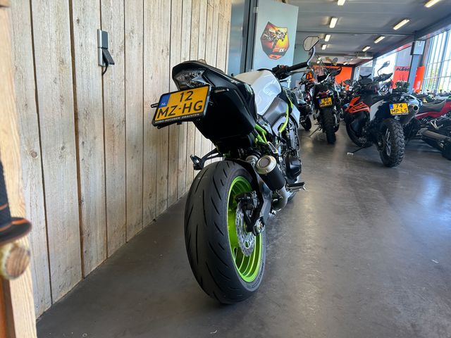 kawasaki - z900
