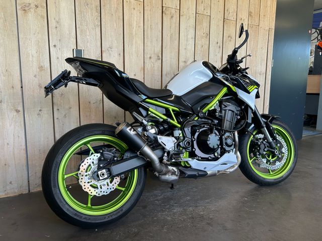 kawasaki - z900