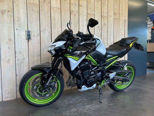 kawasaki - z900