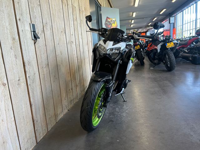 kawasaki - z900
