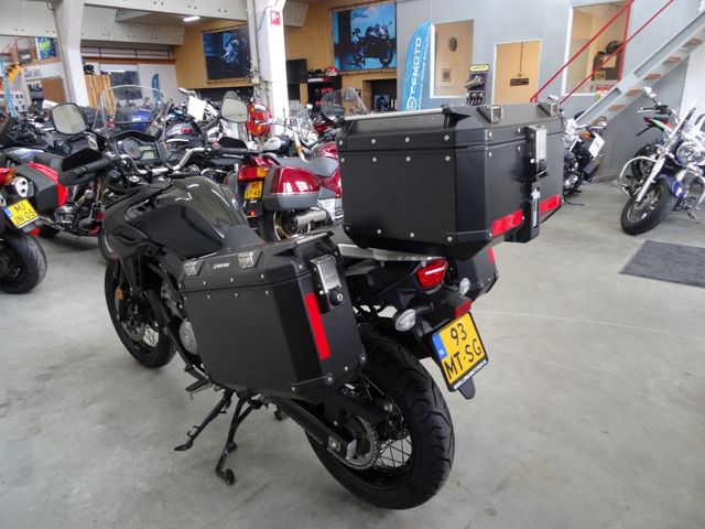 suzuki - v-strom-650-xta