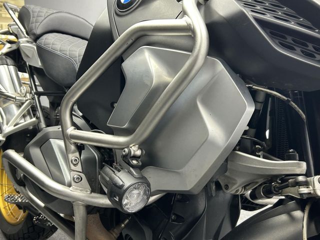 bmw - r-1250-gs-adventure