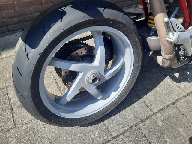 ducati - 1000-ds-multistrada
