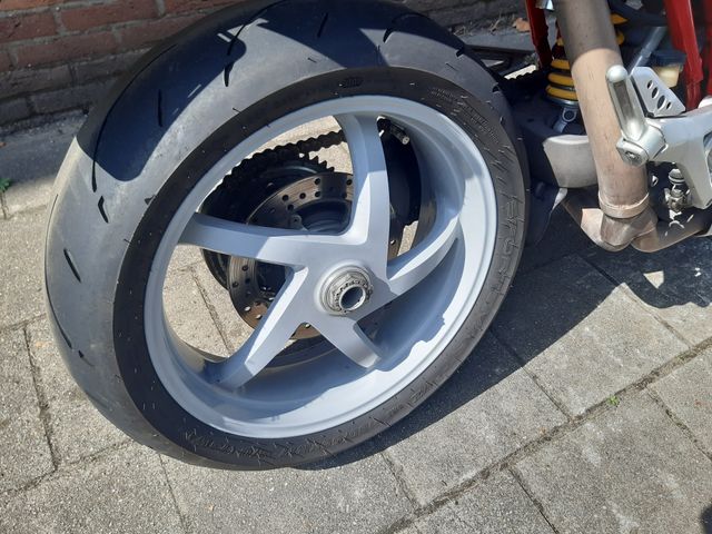 ducati - 1000-ds-multistrada