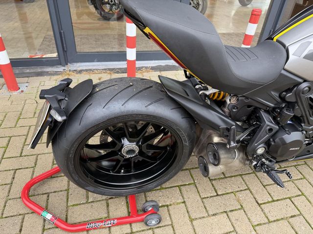 ducati - diavel-1260-s