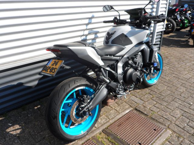 yamaha - mt-09-y-amt