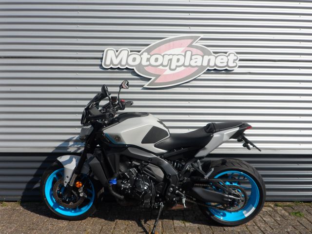 yamaha - mt-09-y-amt