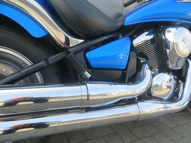 kawasaki - vn-900-custom