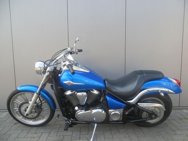 kawasaki - vn-900-custom