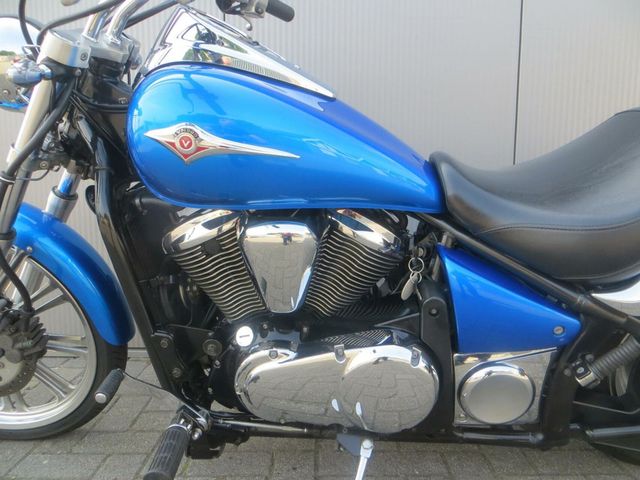 kawasaki - vn-900-custom