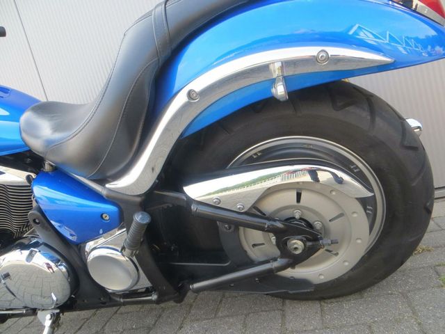 kawasaki - vn-900-custom