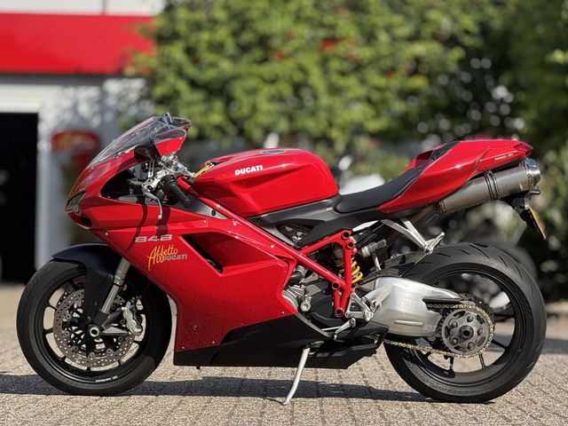 ducati - 848
