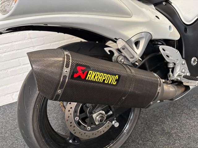 suzuki - gsx-r-1300-hayabusa