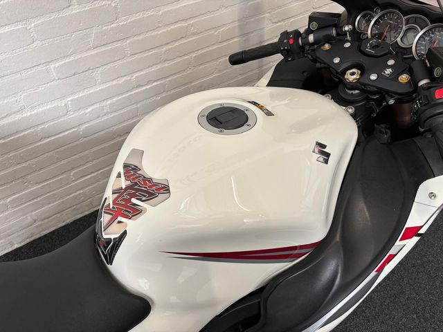 suzuki - gsx-r-1300-hayabusa