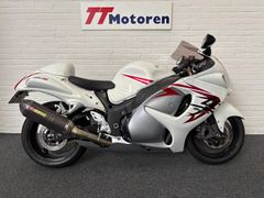 SUZUKI GSX-R 1300 HAYABUSA
