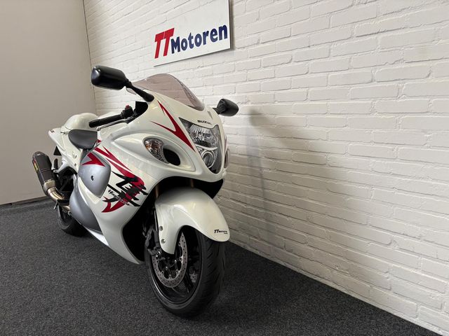 suzuki - gsx-r-1300-hayabusa