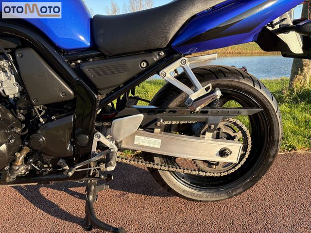 yamaha - fzs-600-fazer