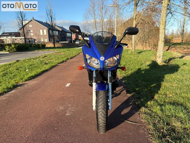 yamaha - fzs-600-fazer