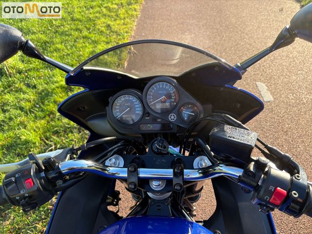 yamaha - fzs-600-fazer