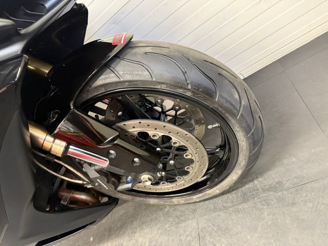 suzuki - gsx-r-600