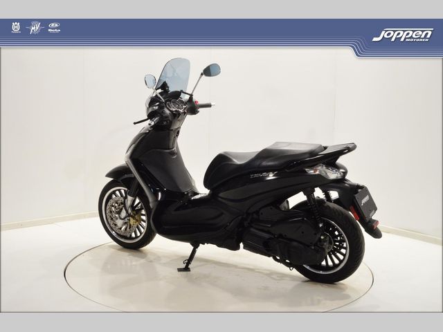 piaggio - beverly-300