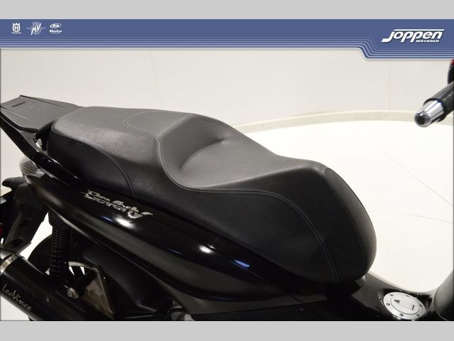 piaggio - beverly-300