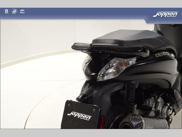 piaggio - beverly-300