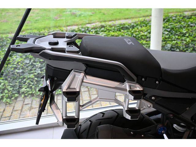 bmw - r-1300-gs-adventure-triple-black
