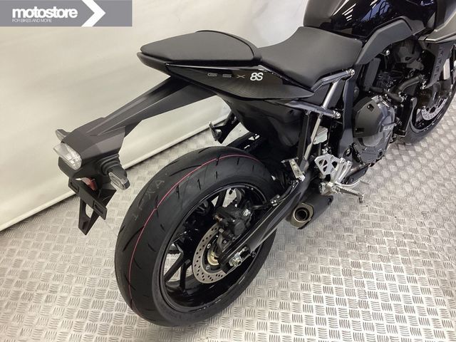 suzuki - gsx-8s