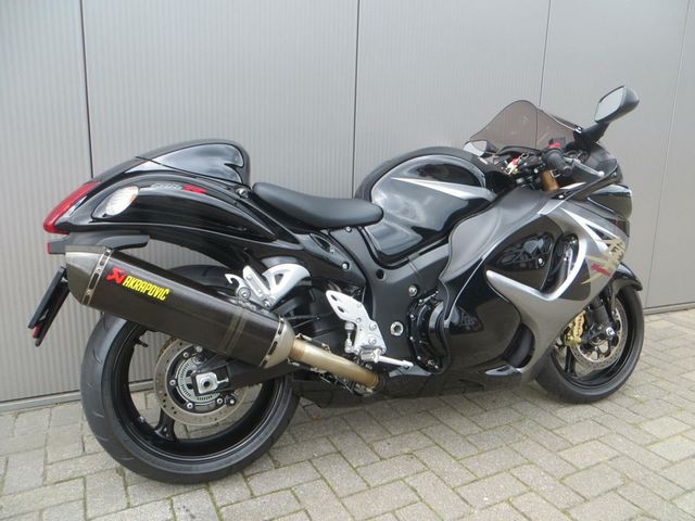 suzuki - gsx-r-1300-hayabusa