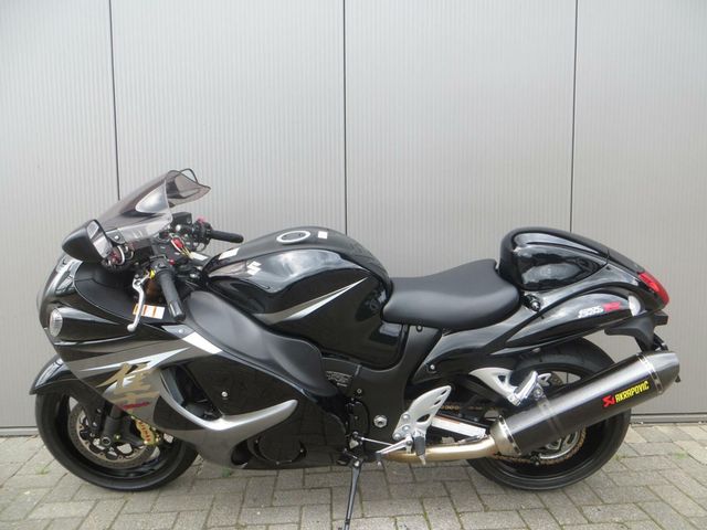 suzuki - gsx-r-1300-hayabusa