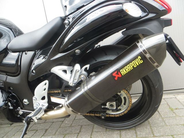 suzuki - gsx-r-1300-hayabusa