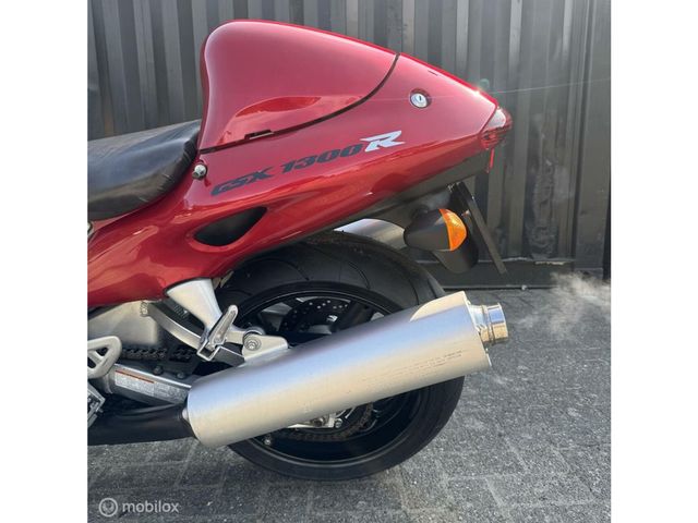 suzuki - gsx-r-1300-hayabusa