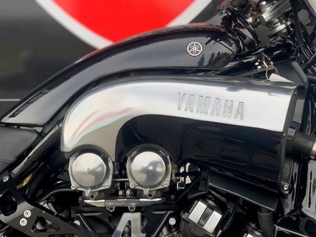 yamaha - vmx-1200-v-max