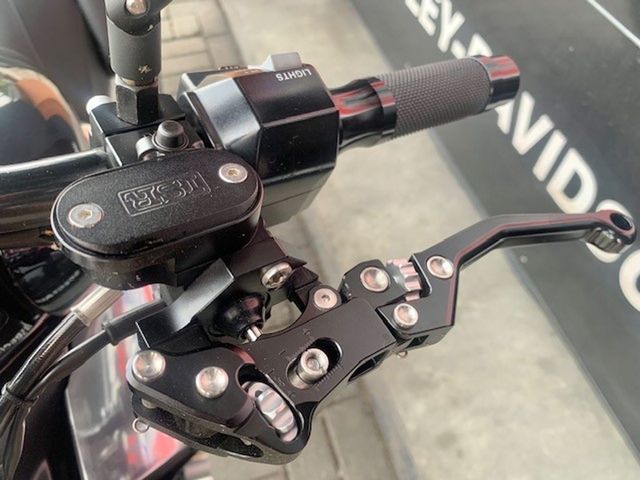 yamaha - vmx-1200-v-max