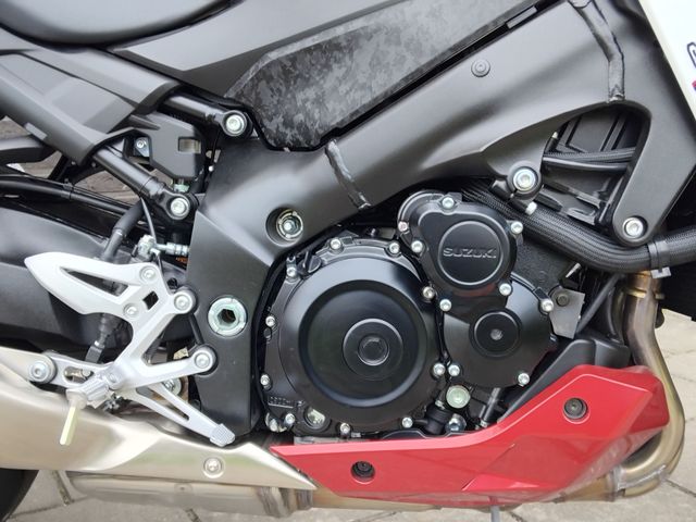 suzuki - gsx-s-950