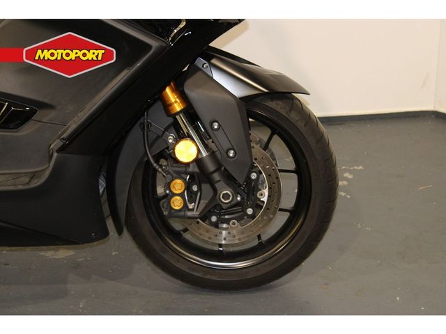 yamaha - tmax-tech-max-560