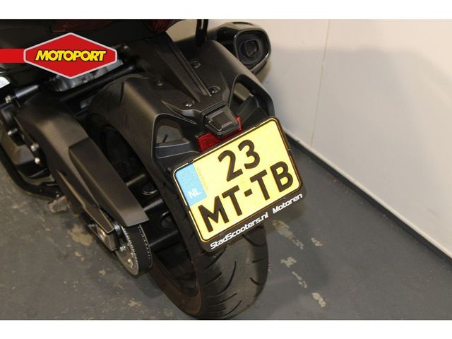 yamaha - tmax-tech-max-560