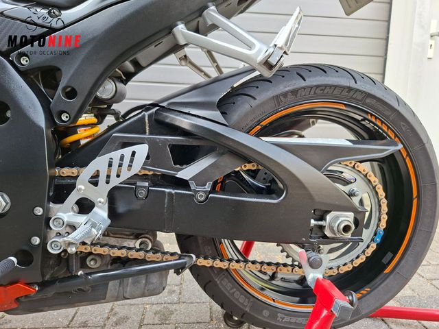 suzuki - gsx-r-750
