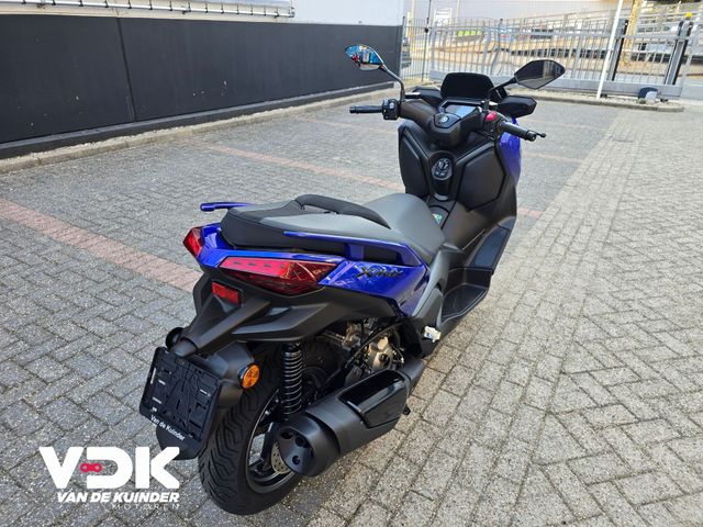 yamaha - x-max-300-abs