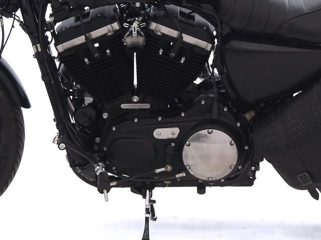 harley-davidson - sportster-iron-883