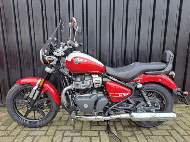 royal-enfield - super-meteor-650