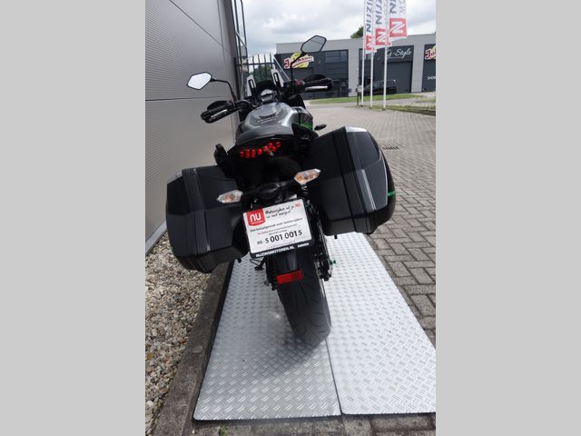 kawasaki - versys-650-grand-tourer