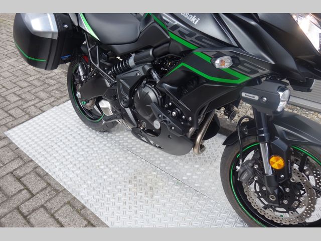 kawasaki - versys-650-grand-tourer