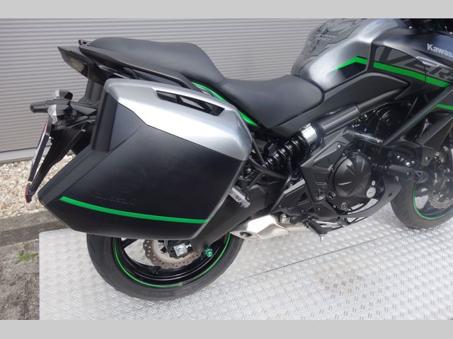 kawasaki - versys-650-grand-tourer