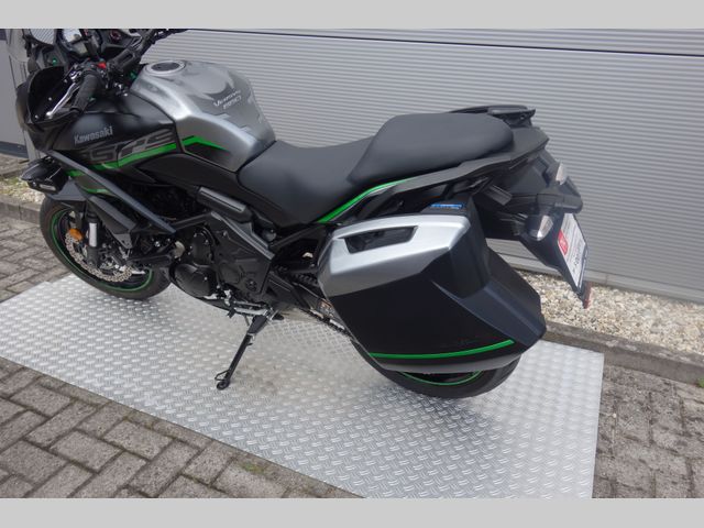 kawasaki - versys-650-grand-tourer